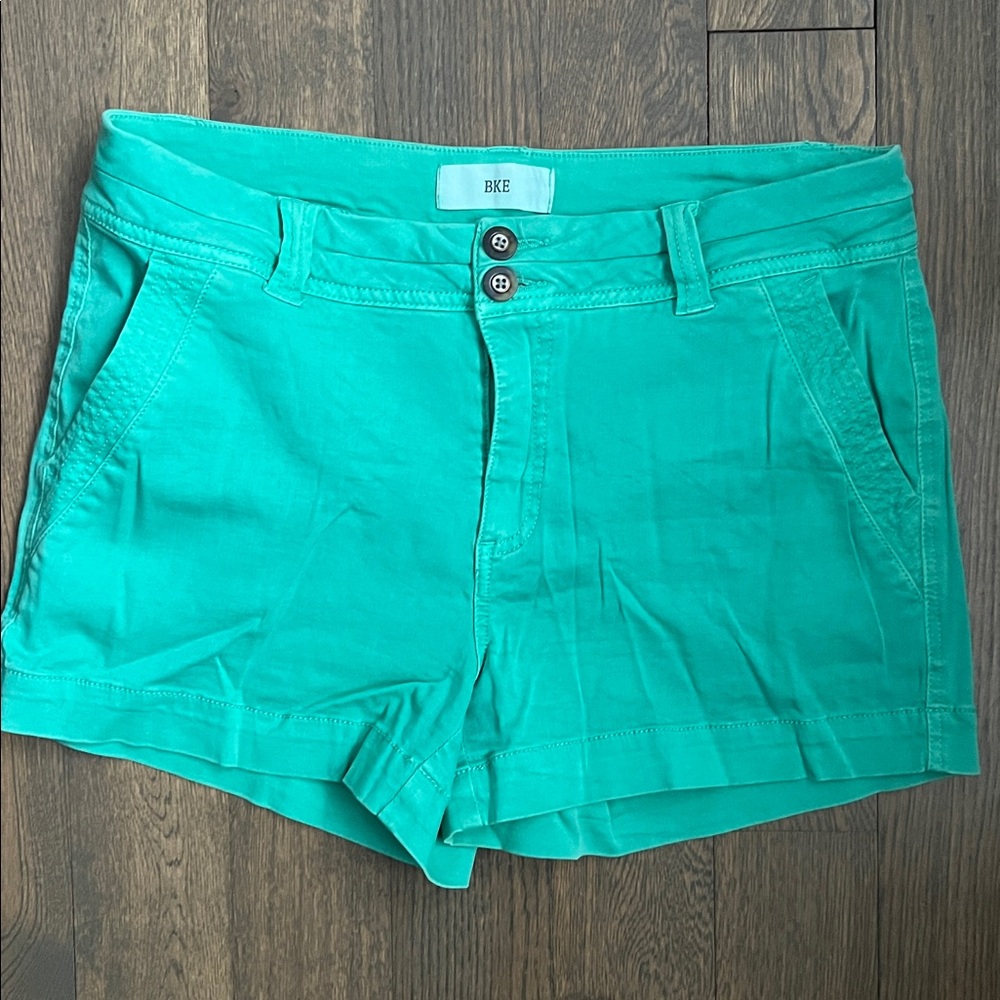 BKE by Buckle Women's Bright Green Shorts Size 28 NWOT